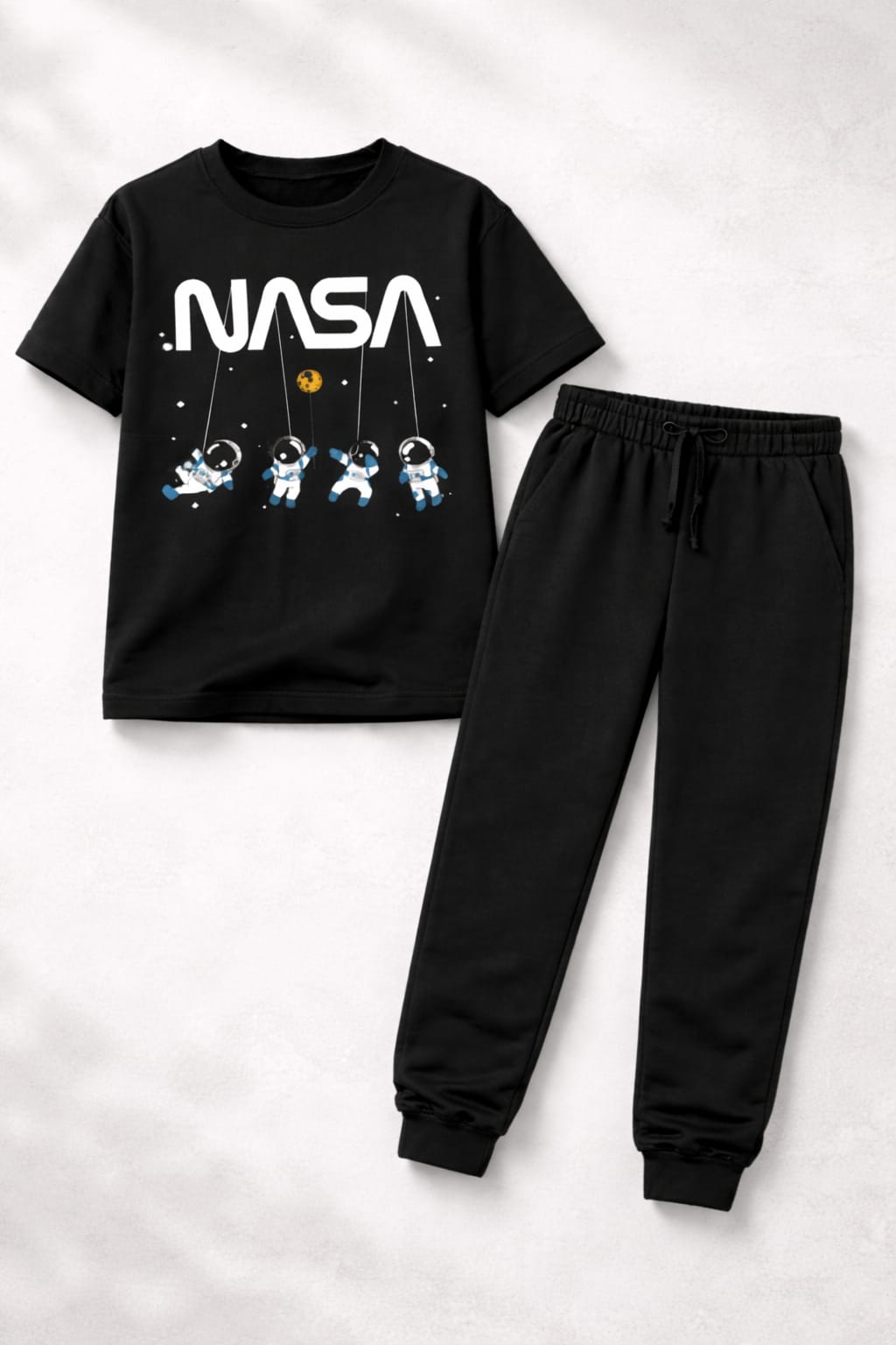 🖤🚀 Premium 2-Piece Kids Tracksuit – BLACK   NASA Edition 🌟  Astronaut Printed T-Shirt + Comfort Jogger